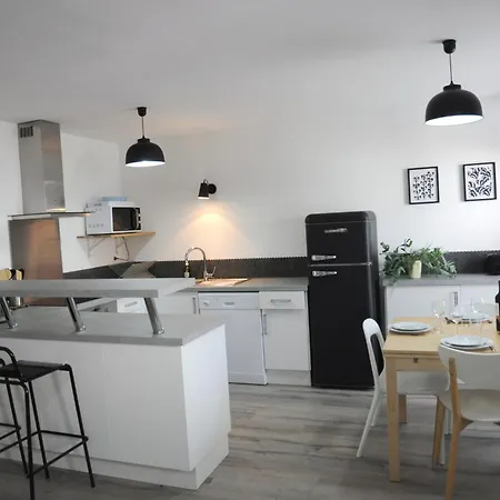 Maison Garroenea Апартаменты Сар
