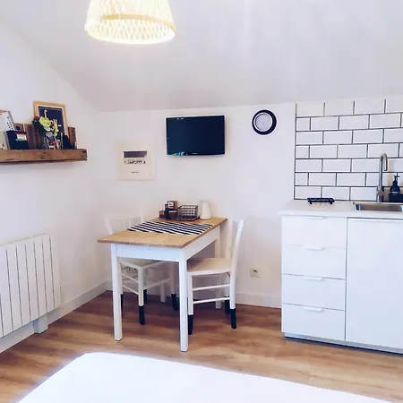 Maison Garroenea Апартаменты *