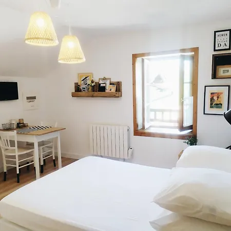 Lägenhet Maison Garroenea